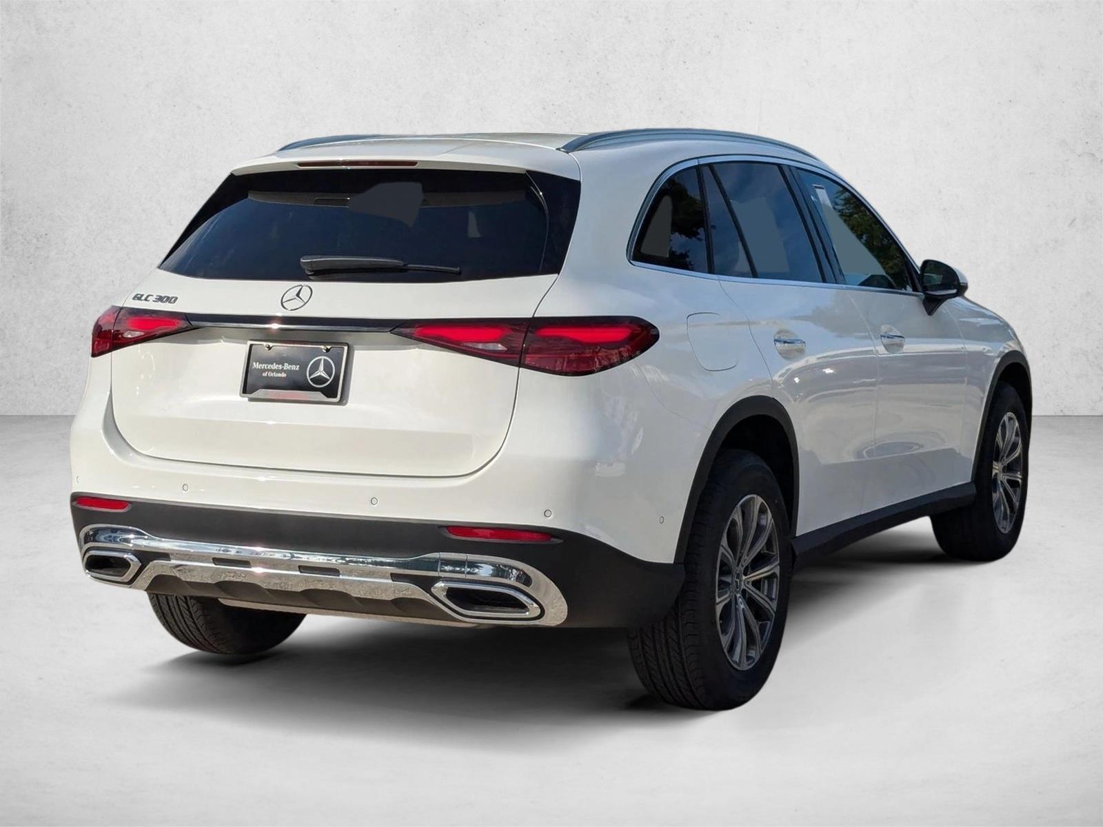2025 Mercedes Benz GLC 300 photo 2