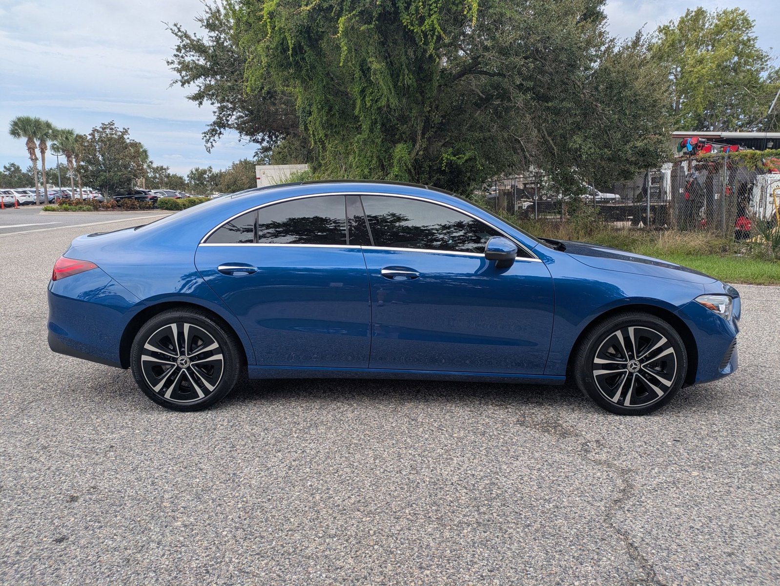 2025 Mercedes Benz CLA 250 photo 4