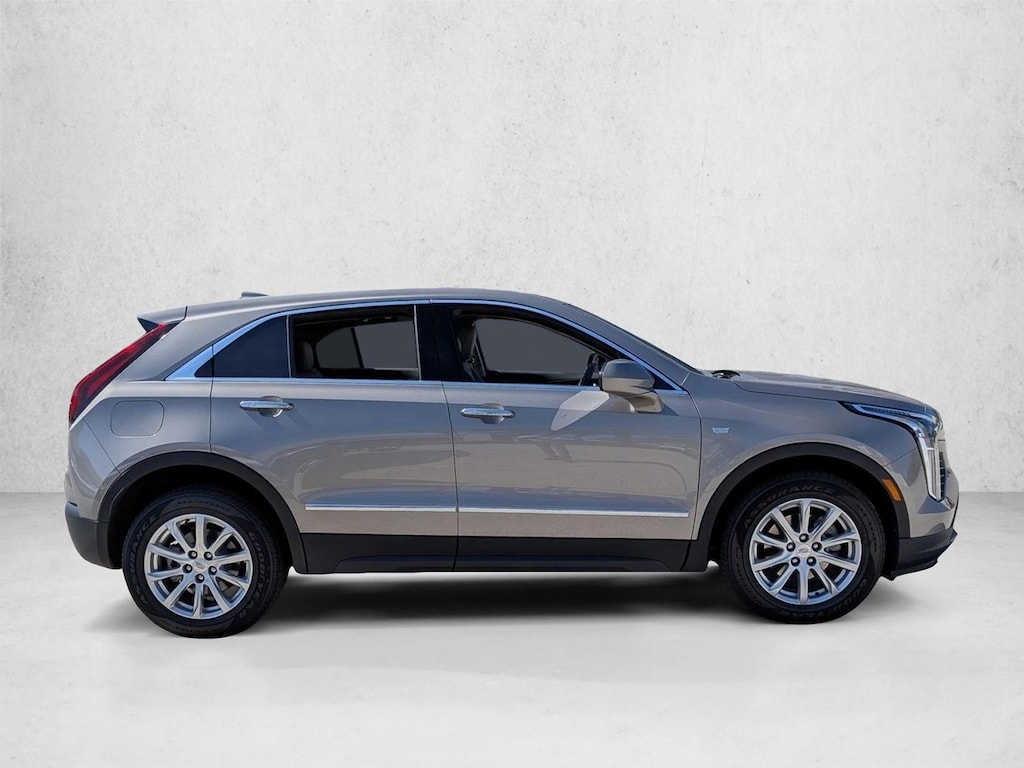 Used 2023 CADILLAC XT4 Luxury SUV