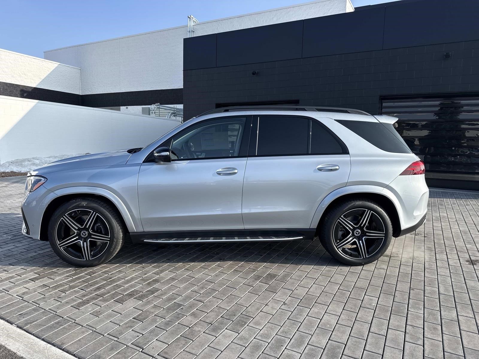 2026 MERCEDES-BENZ GLE-CLASS - Image 2