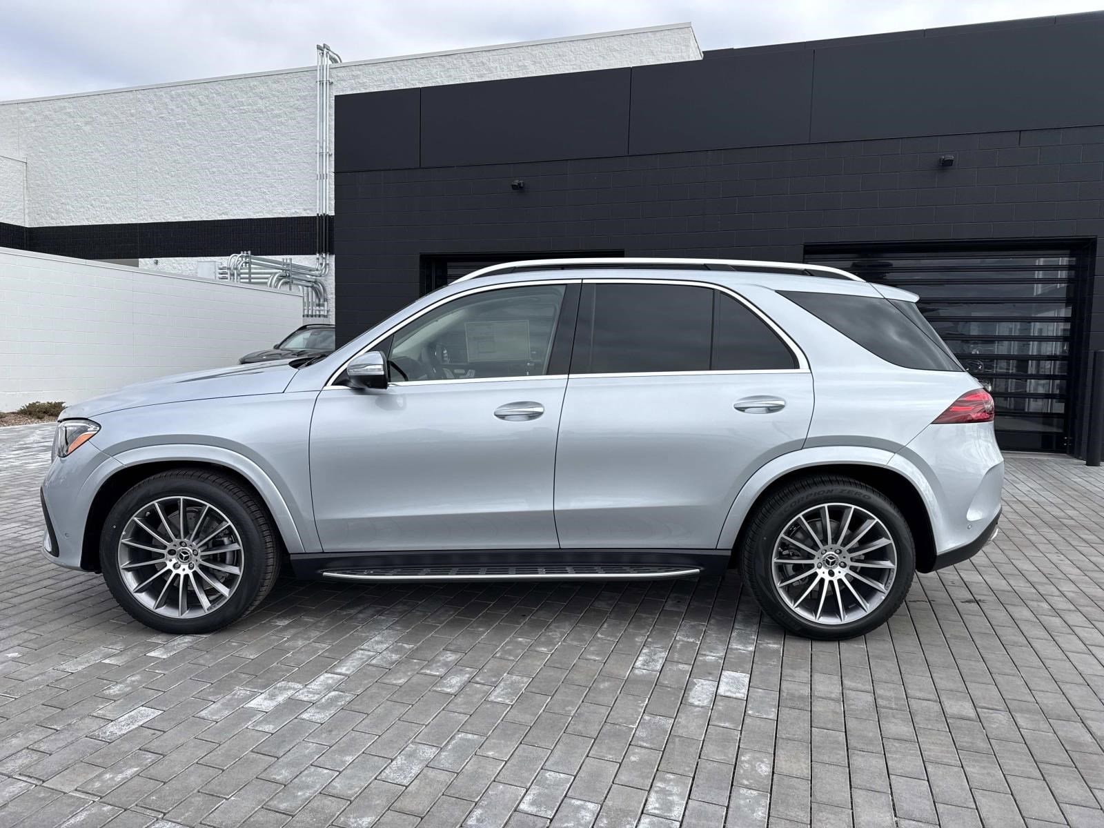 2026 MERCEDES-BENZ GLE-CLASS - Image 2