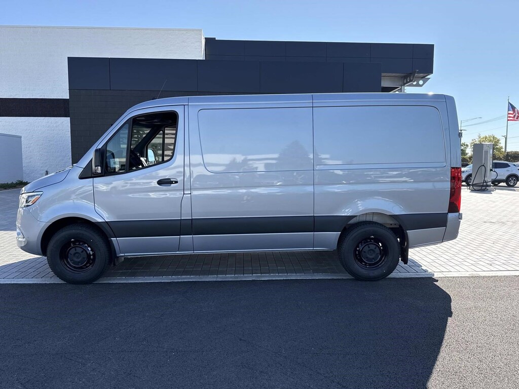 New 2025 Mercedes-Benz Sprinter 2500 Standard Roof 4-Cyl Diesel HO Van Cargo Van