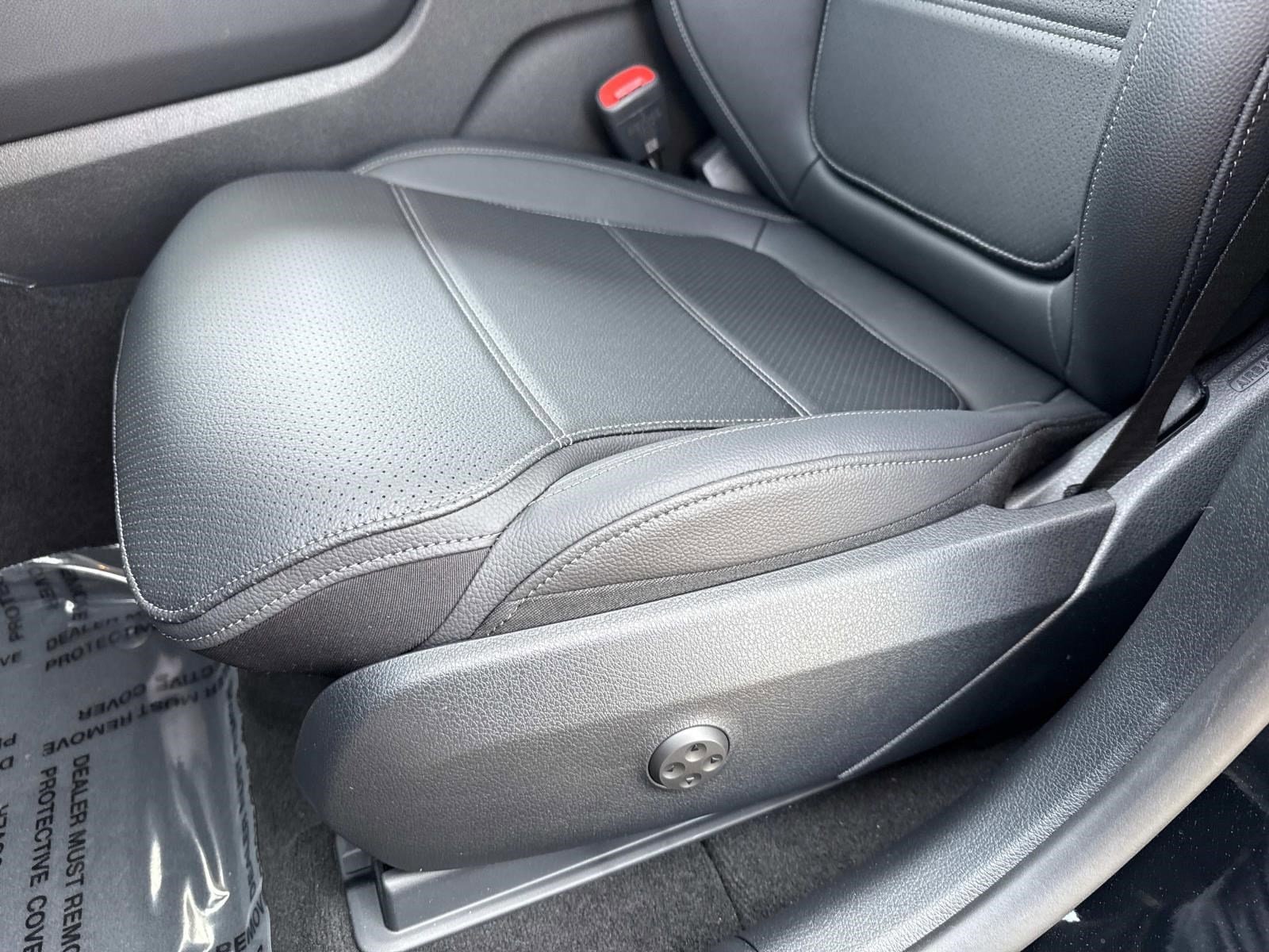 2025 MERCEDES-BENZ GLC-CLASS - Image 26