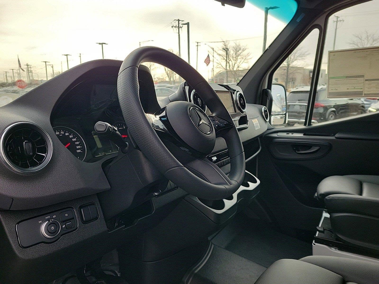 2025 MERCEDES-BENZ SPRINTER - Image 18