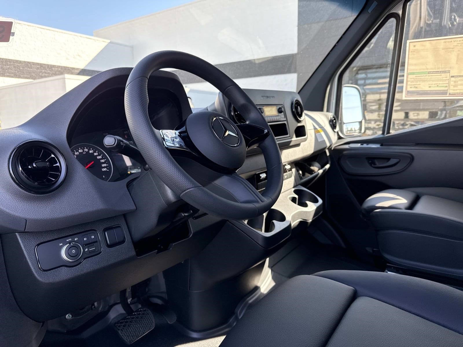 2025 MERCEDES-BENZ SPRINTER - Image 25