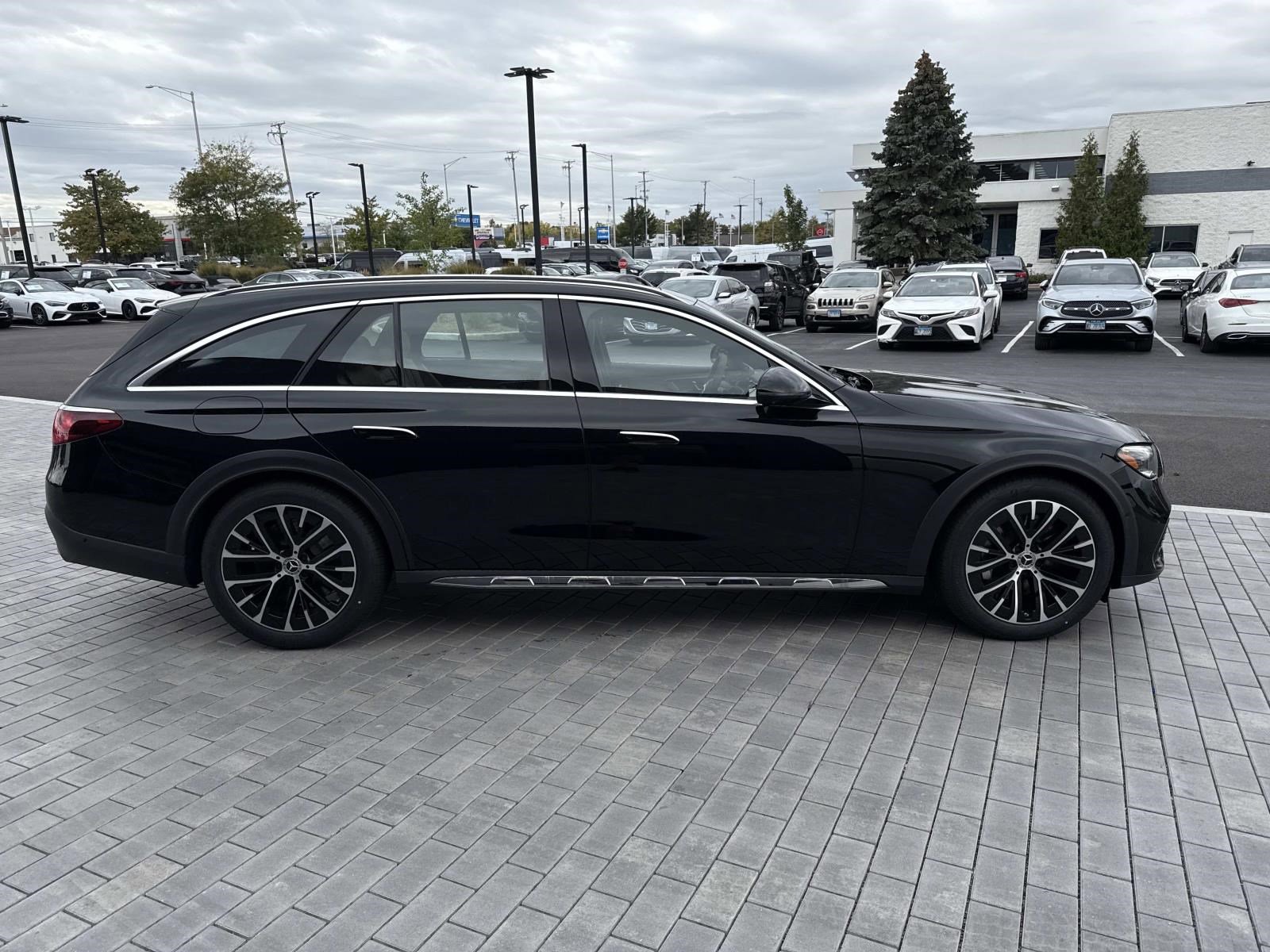 2026 Mercedes Benz E 450 4MATIC All-Terrain photo 4