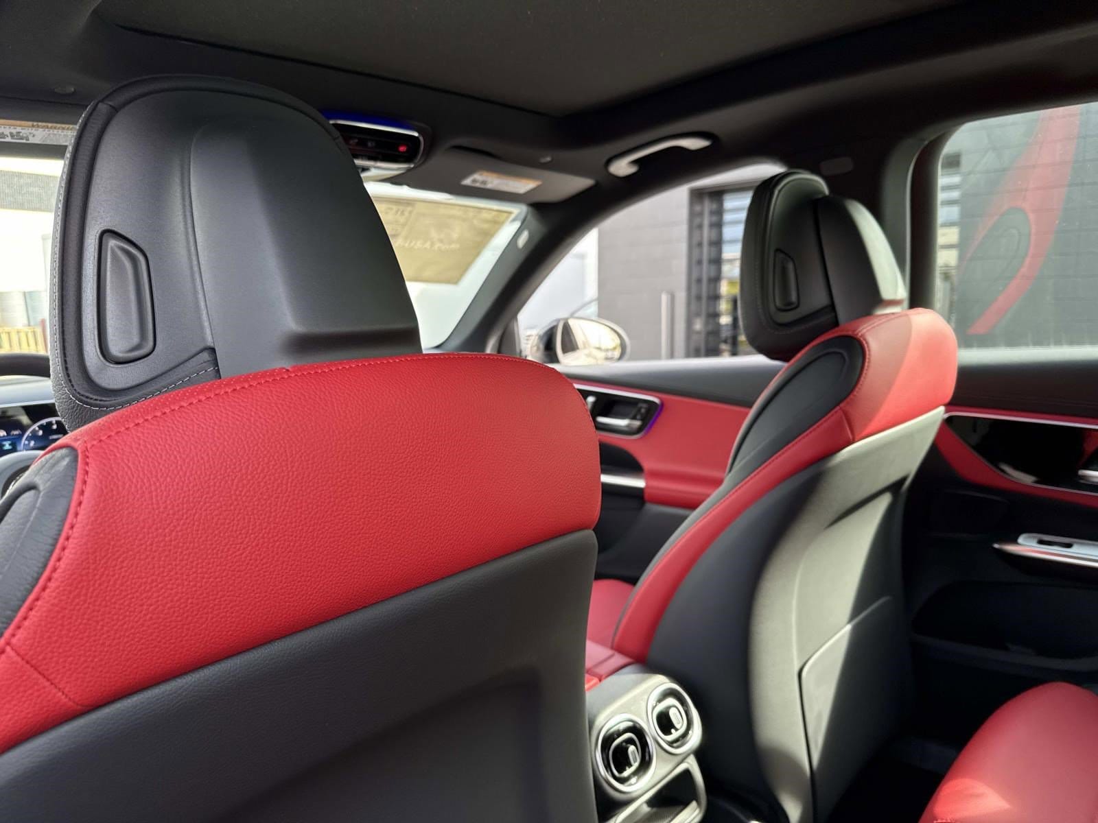 2025 MERCEDES-BENZ GLC-CLASS - Image 21