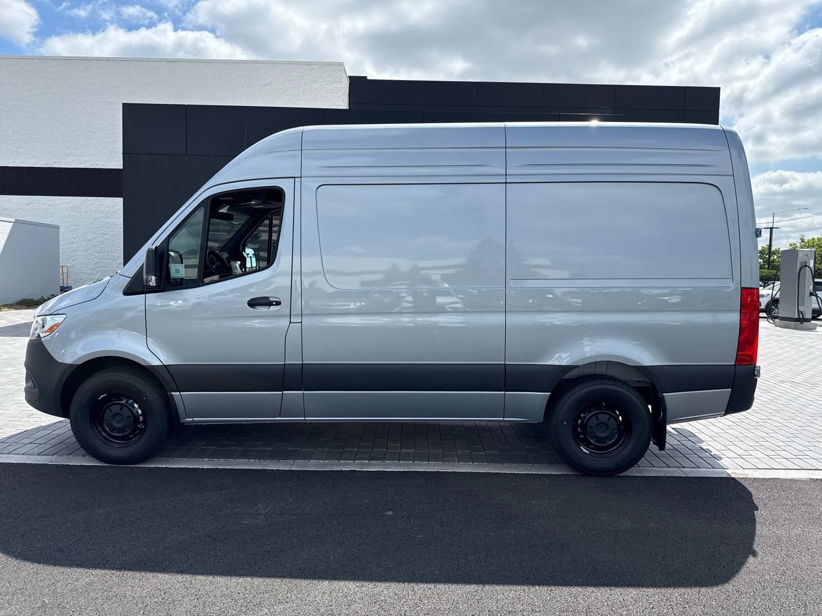 2025 MERCEDES-BENZ SPRINTER - Image 11