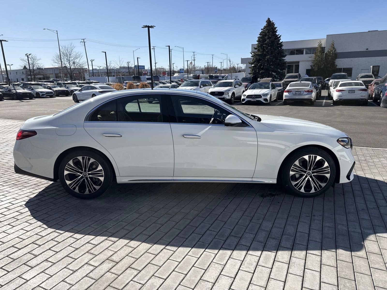 2026 MERCEDES-BENZ E-CLASS - Image 6