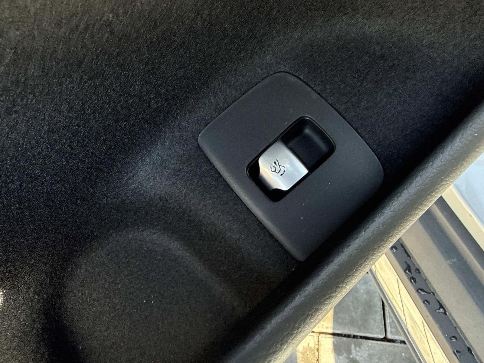 2026 MERCEDES-BENZ E-CLASS - Image 28