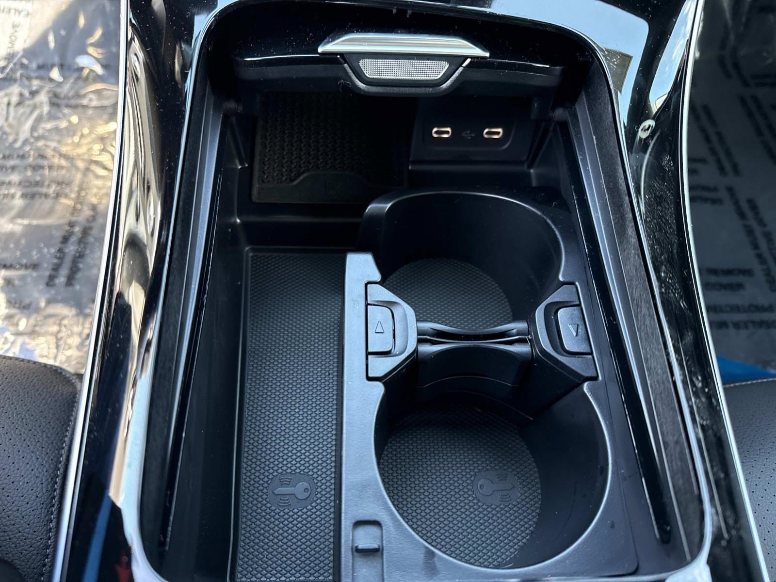 2026 MERCEDES-BENZ C-CLASS - Image 35