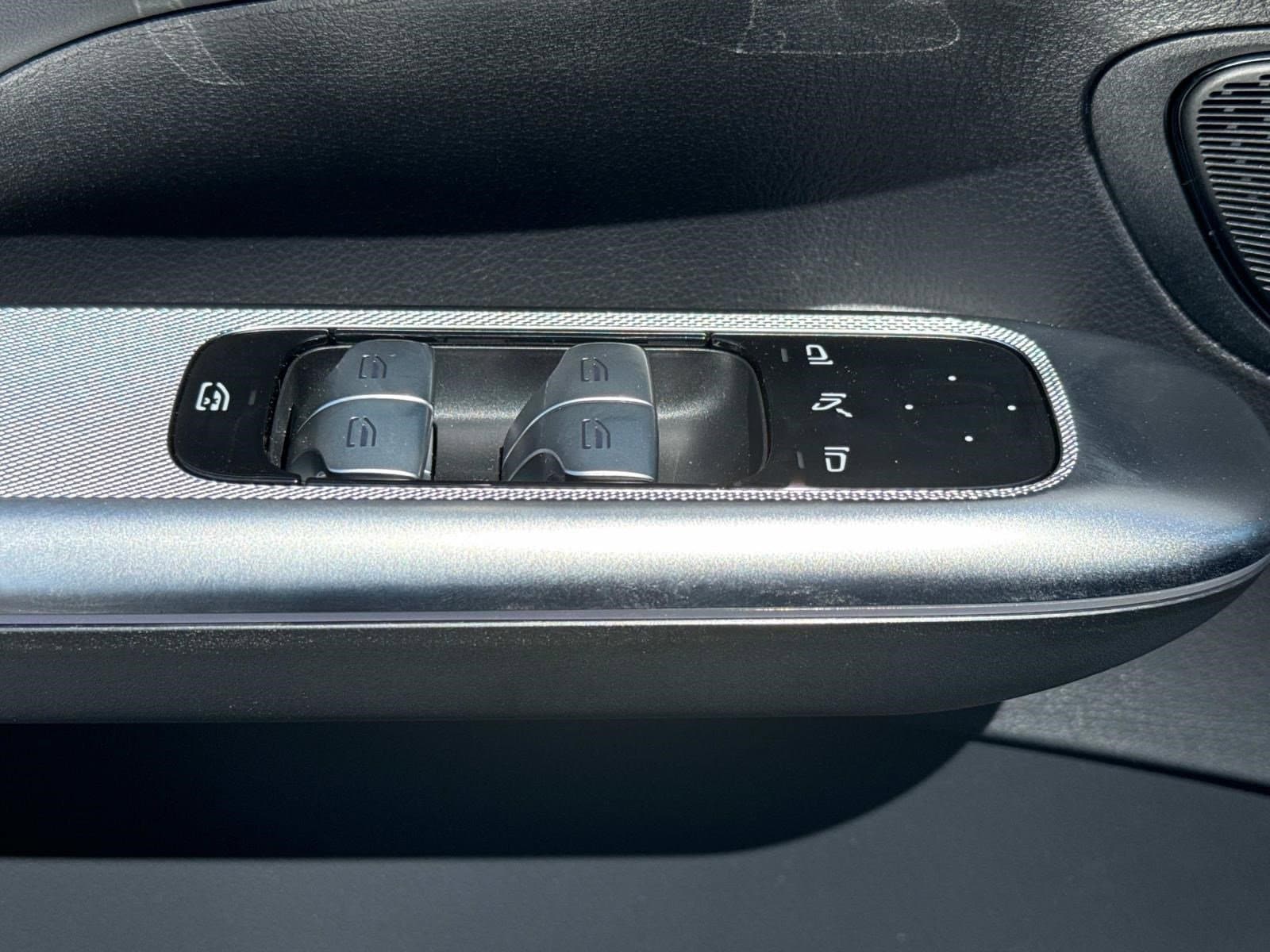 2026 MERCEDES-BENZ GLC-CLASS - Image 24