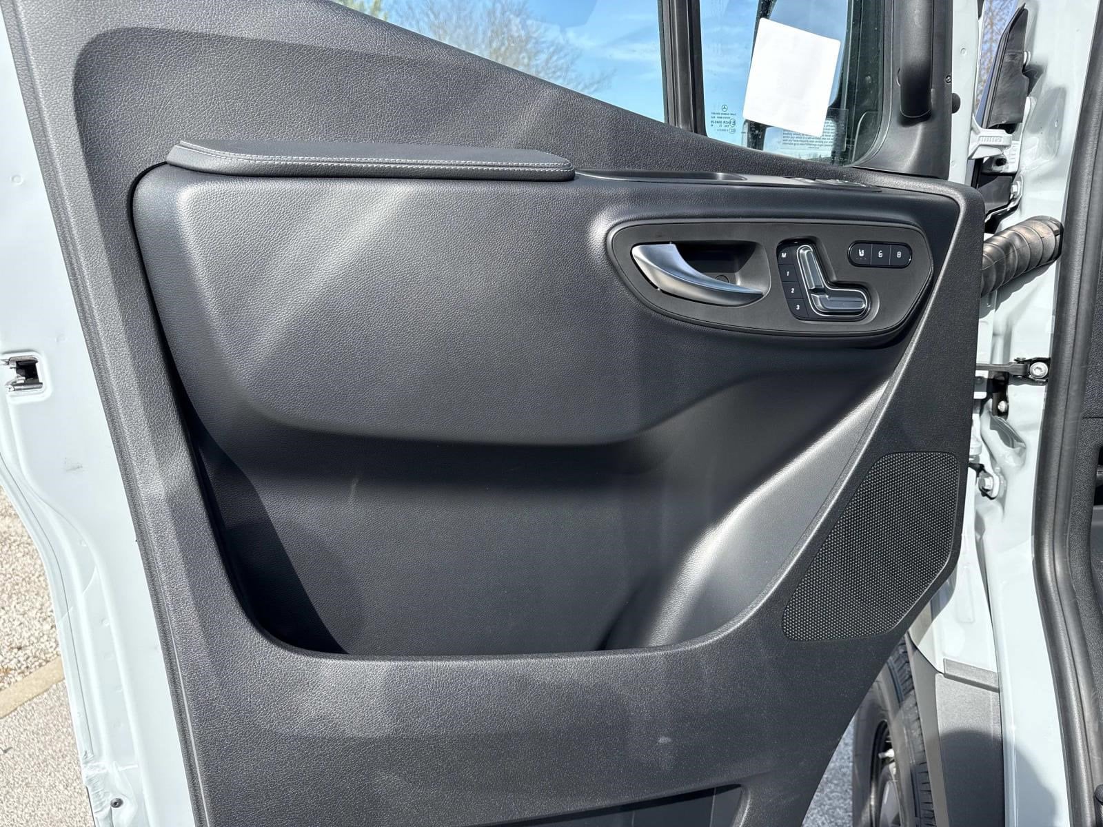 2026 MERCEDES-BENZ SPRINTER - Image 12