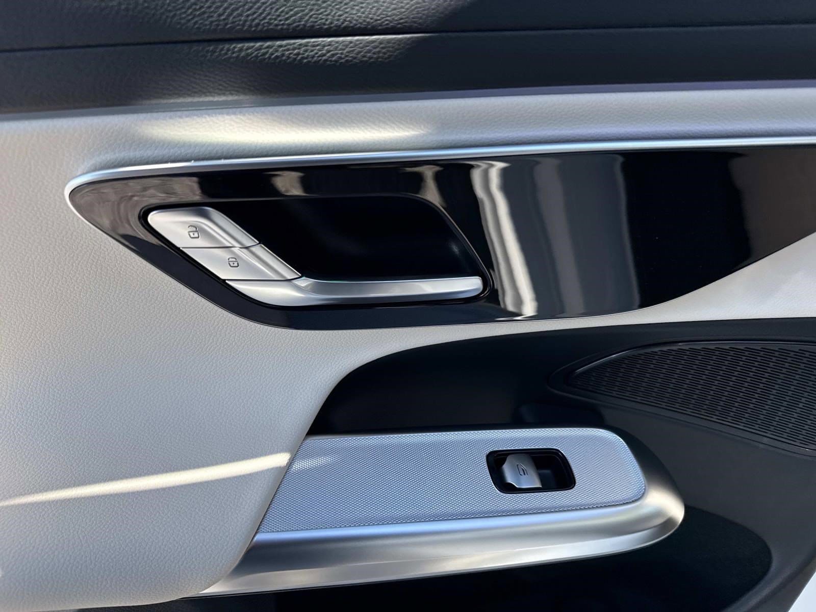 2026 MERCEDES-BENZ E-CLASS - Image 14