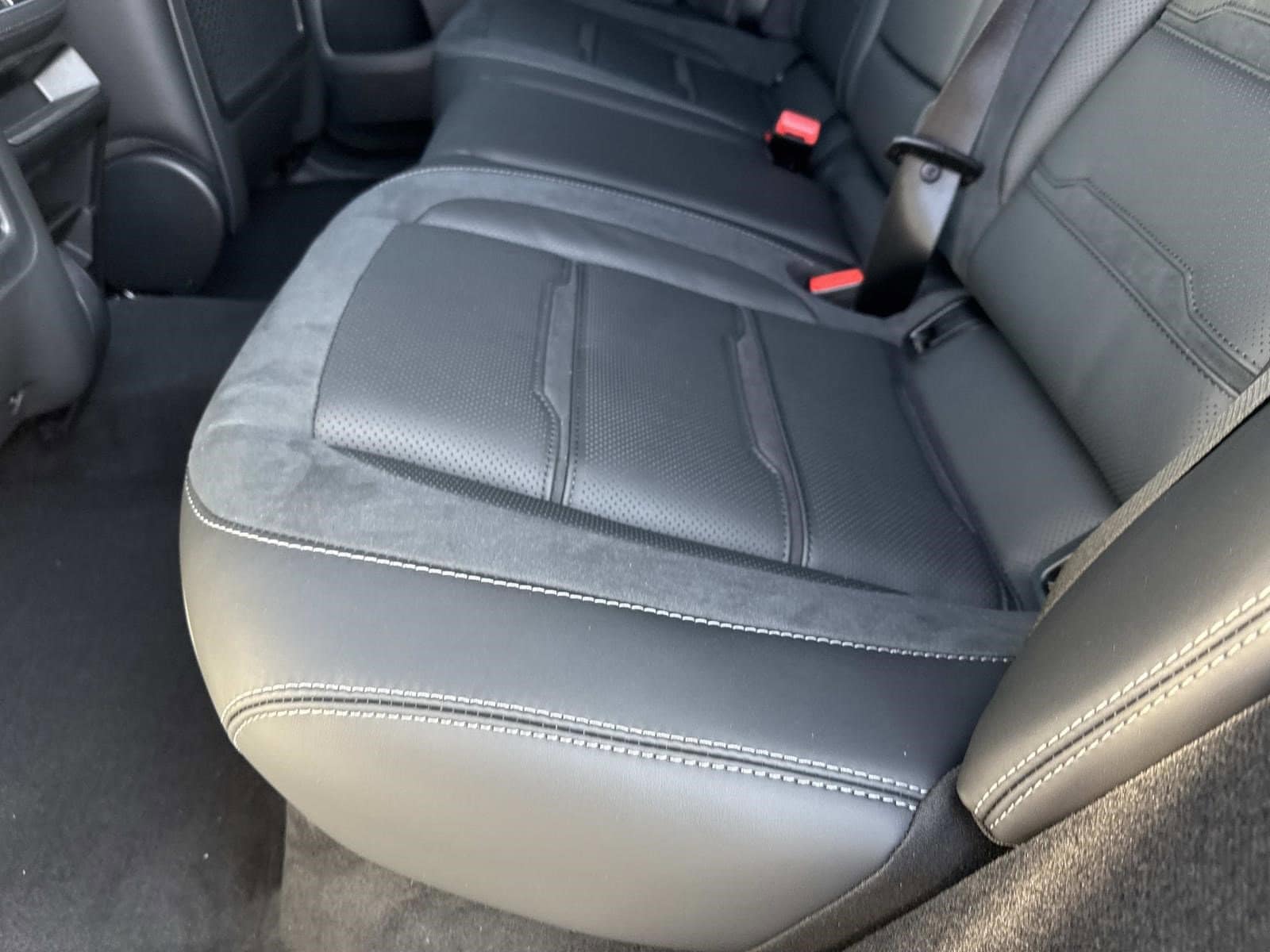 2026 MERCEDES-BENZ GLE-CLASS - Image 17