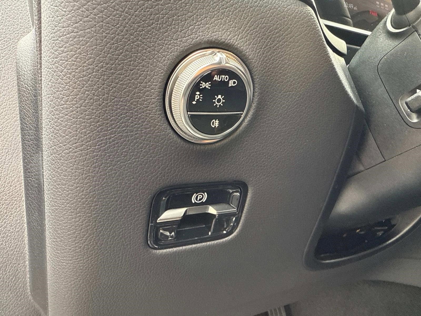 2025 MERCEDES-BENZ GLC-CLASS - Image 30