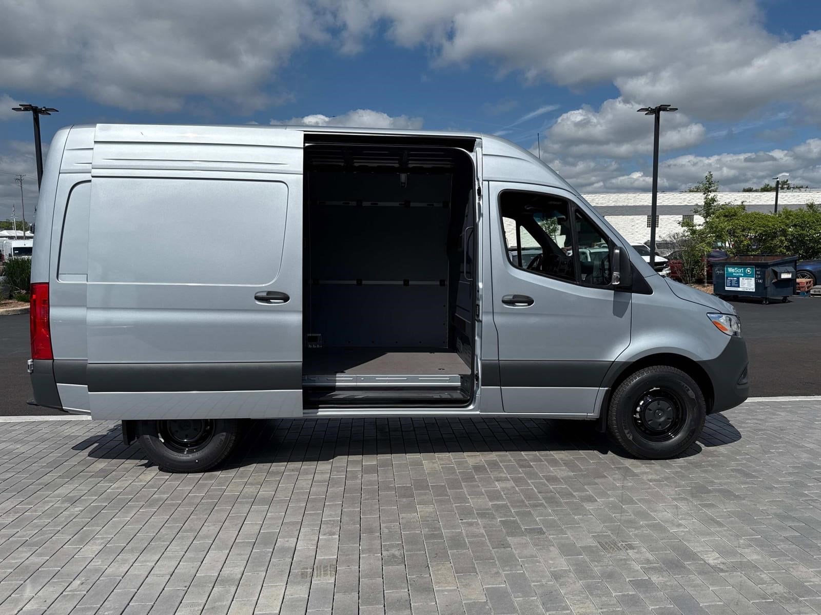 2025 MERCEDES-BENZ SPRINTER - Image 5
