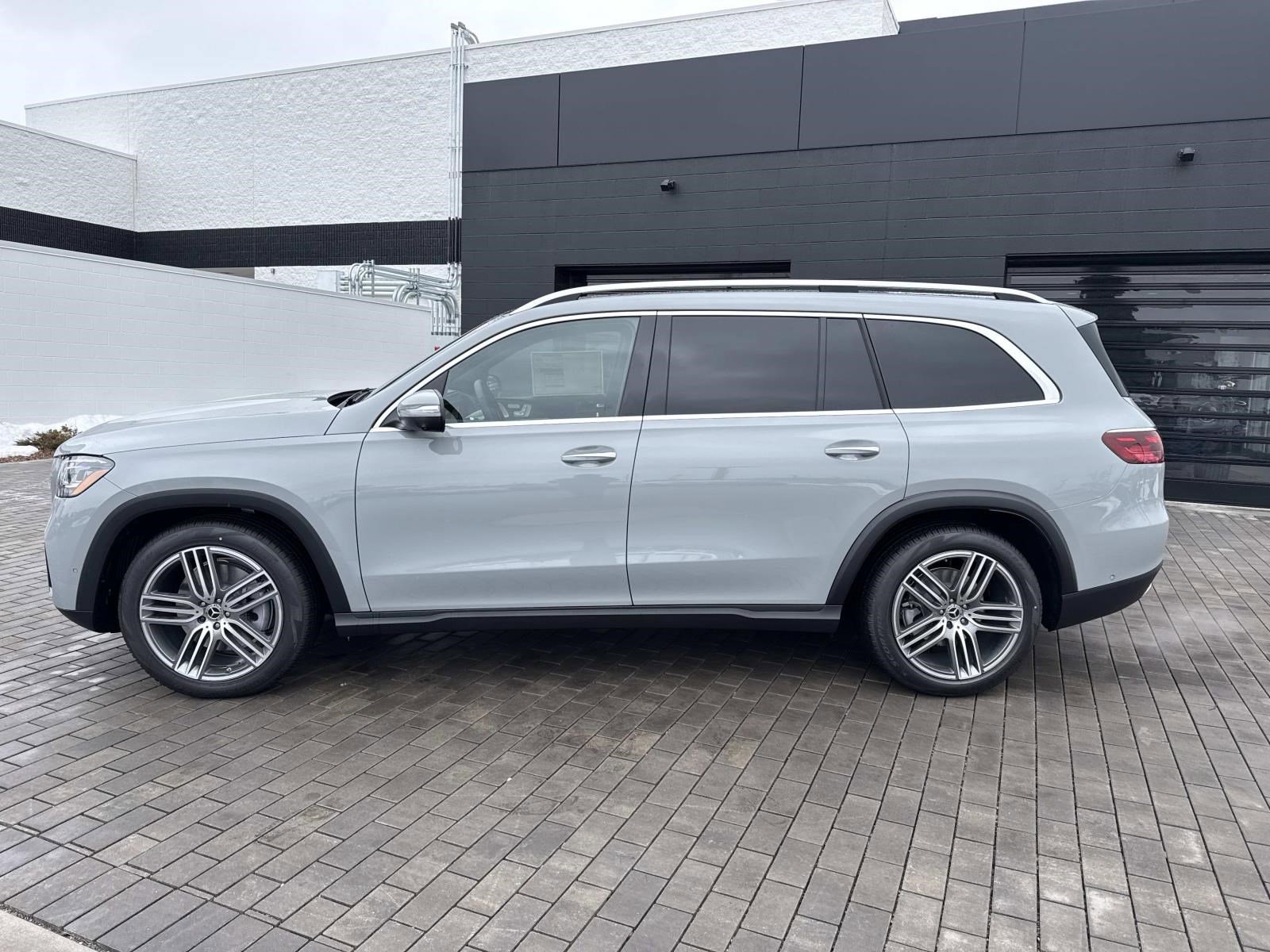 2026 MERCEDES-BENZ GLS-CLASS - Image 2