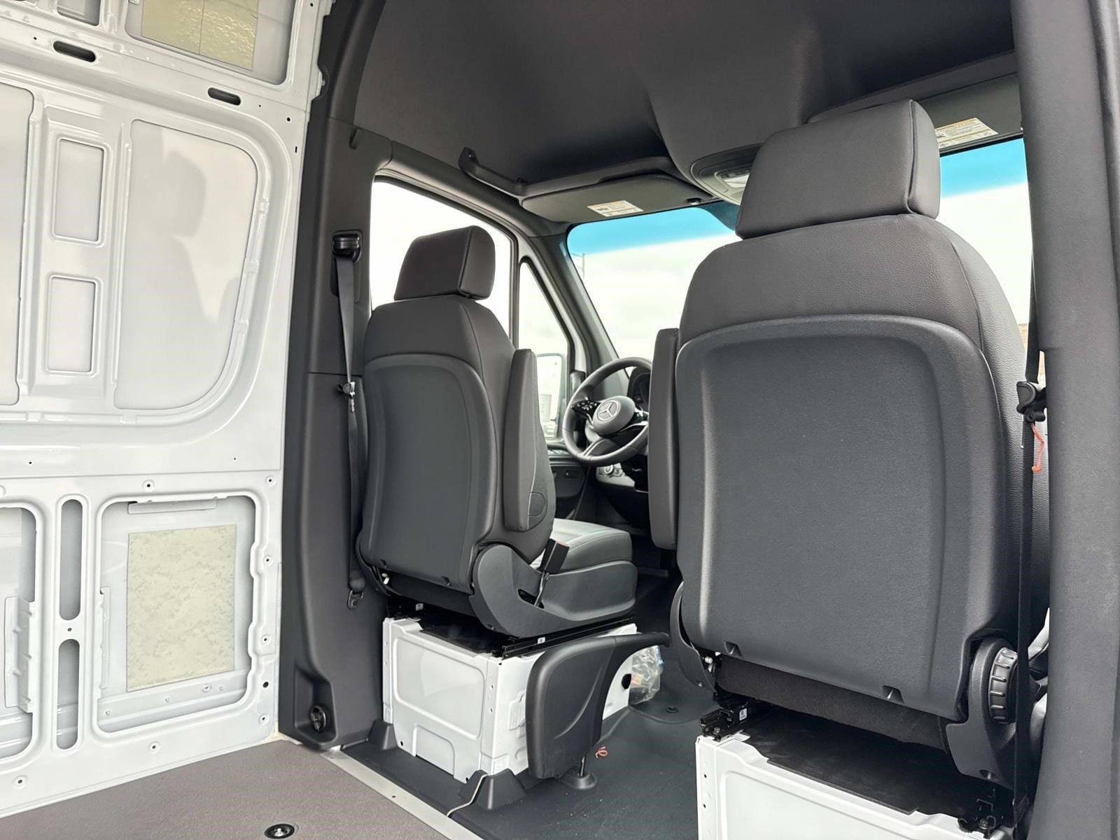 2025 MERCEDES-BENZ SPRINTER - Image 6