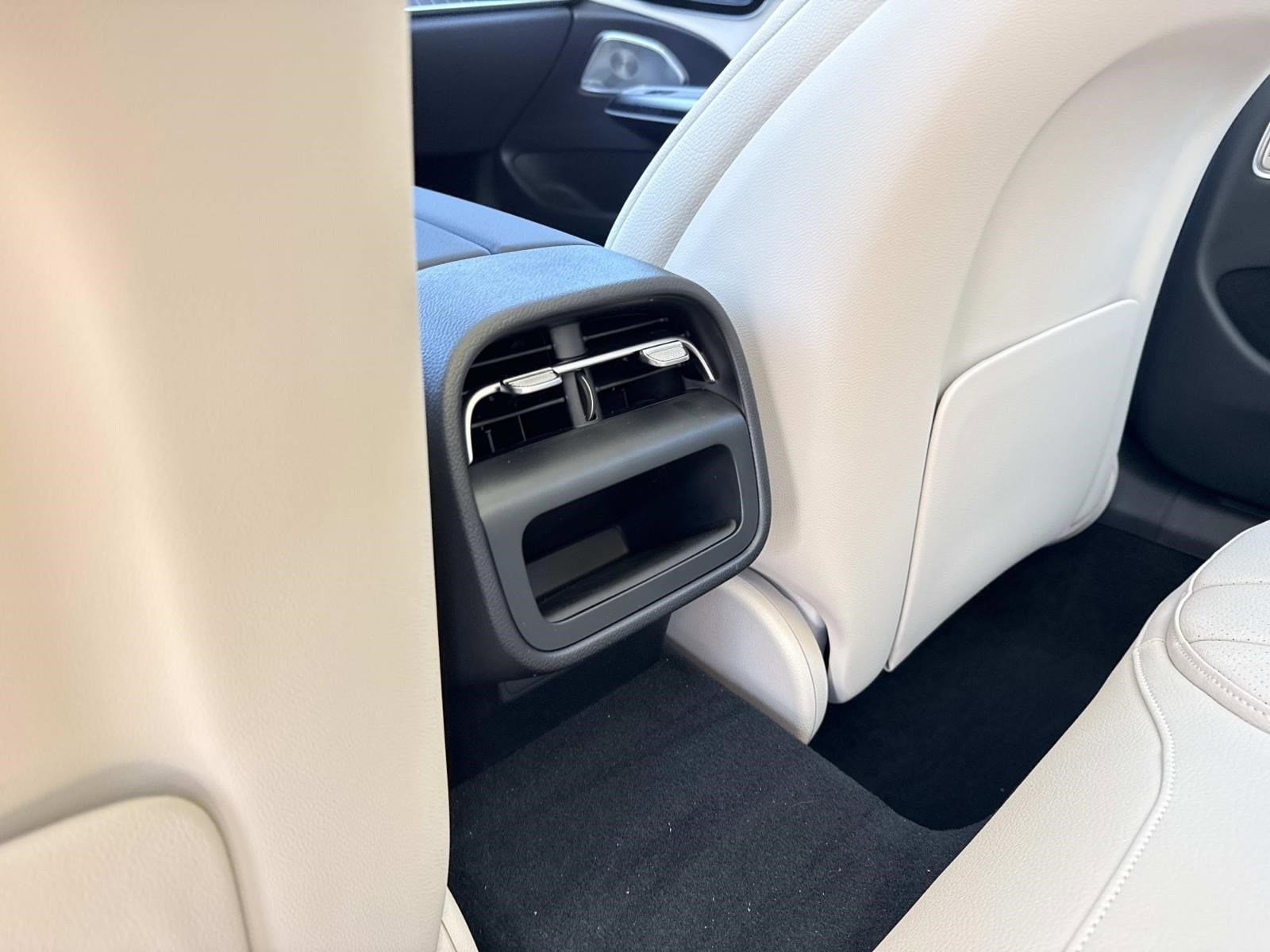 2026 MERCEDES-BENZ E-CLASS - Image 23