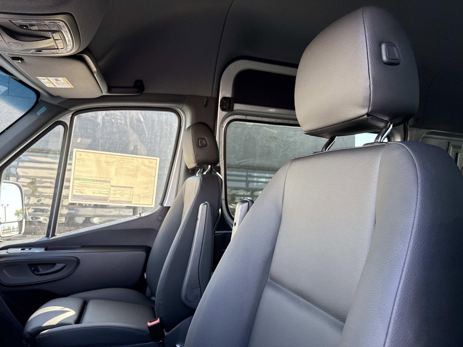 2025 MERCEDES-BENZ SPRINTER - Image 23