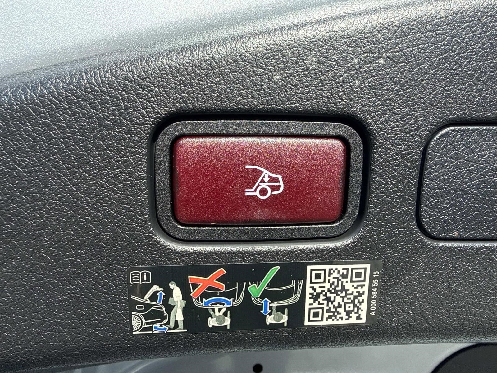 2026 MERCEDES-BENZ CLE - Image 9