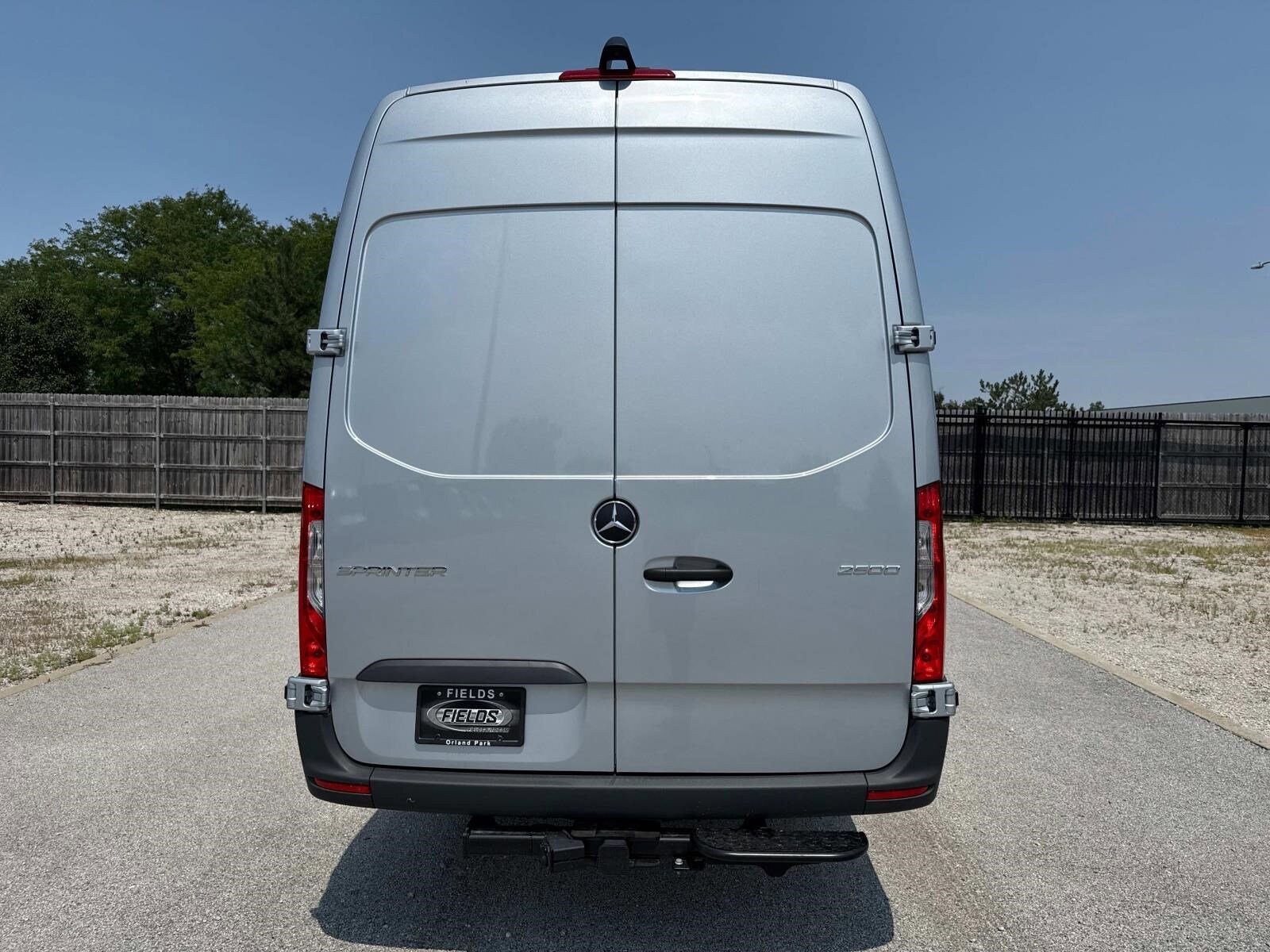 2025 MERCEDES-BENZ SPRINTER - Image 11