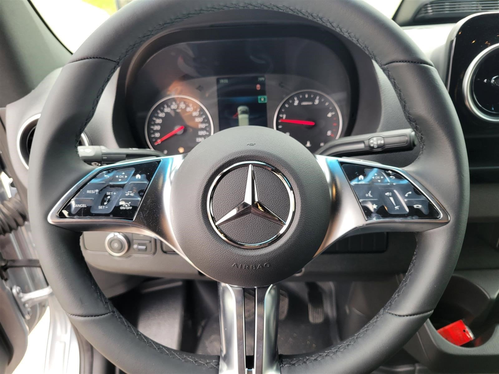 2025 MERCEDES-BENZ SPRINTER - Image 30