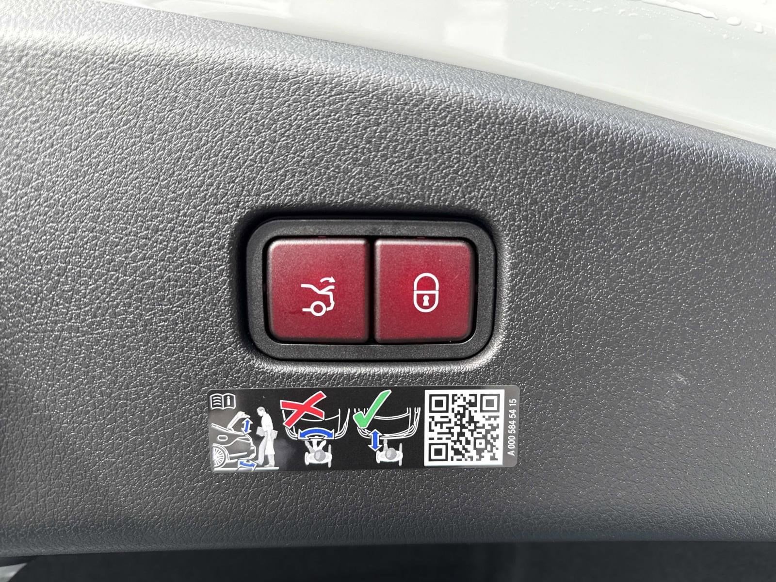 2026 MERCEDES-BENZ CLE - Image 9