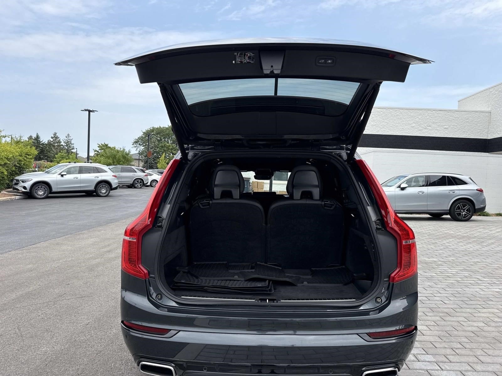 2021 Volvo XC90 R-Design - Photo 11