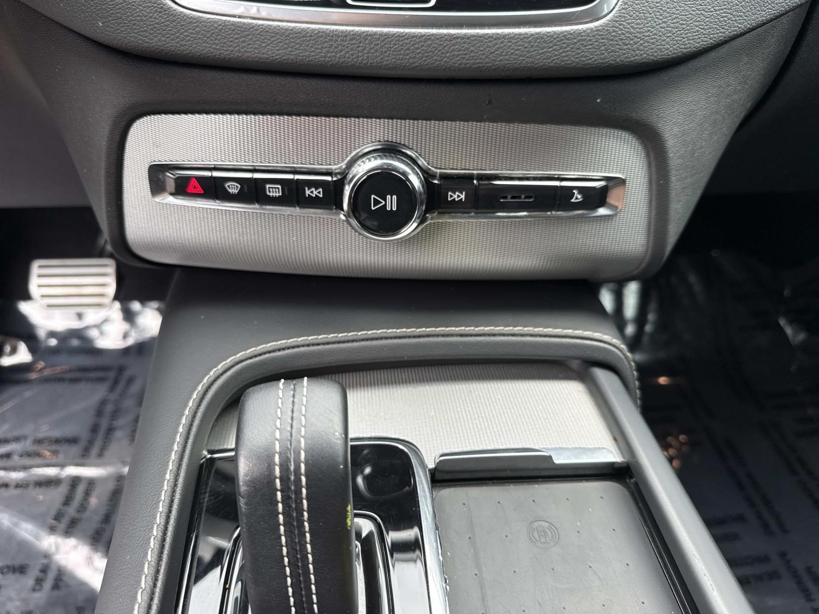 2021 Volvo XC90 R-Design - Photo 35