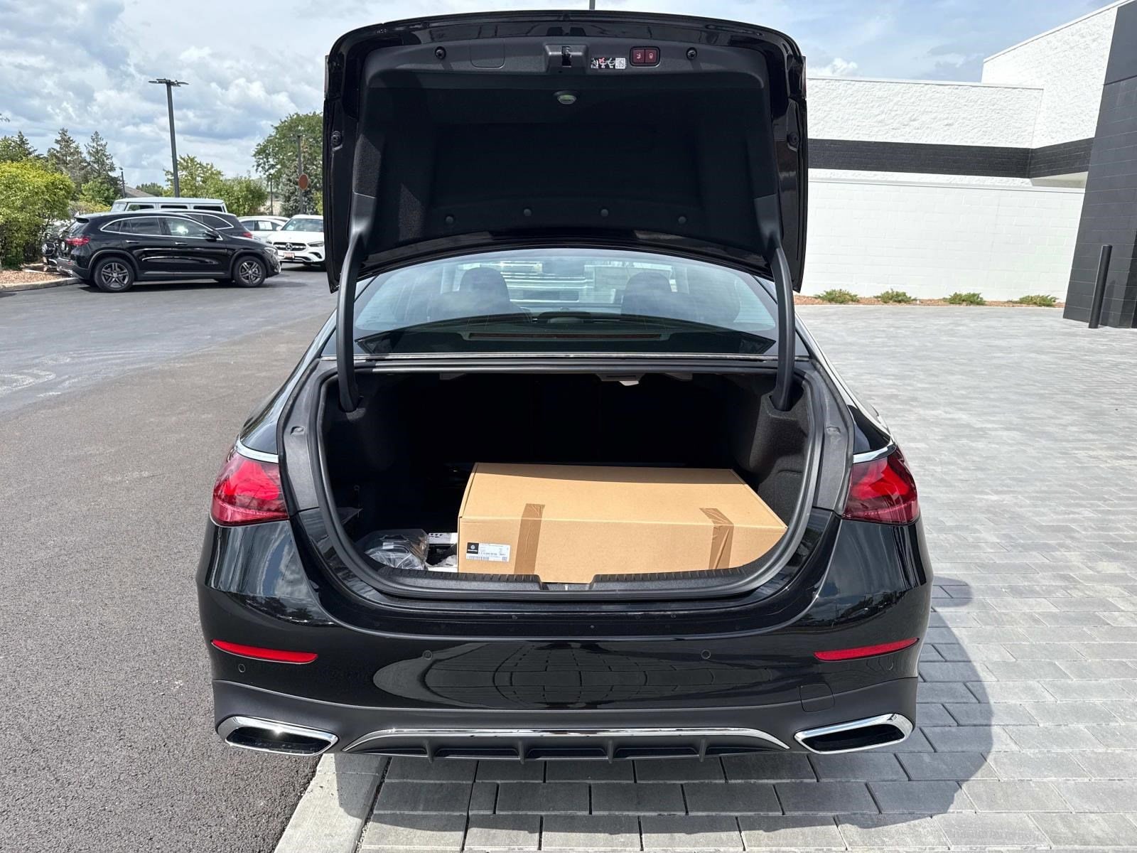 2026 MERCEDES-BENZ E-CLASS - Image 13