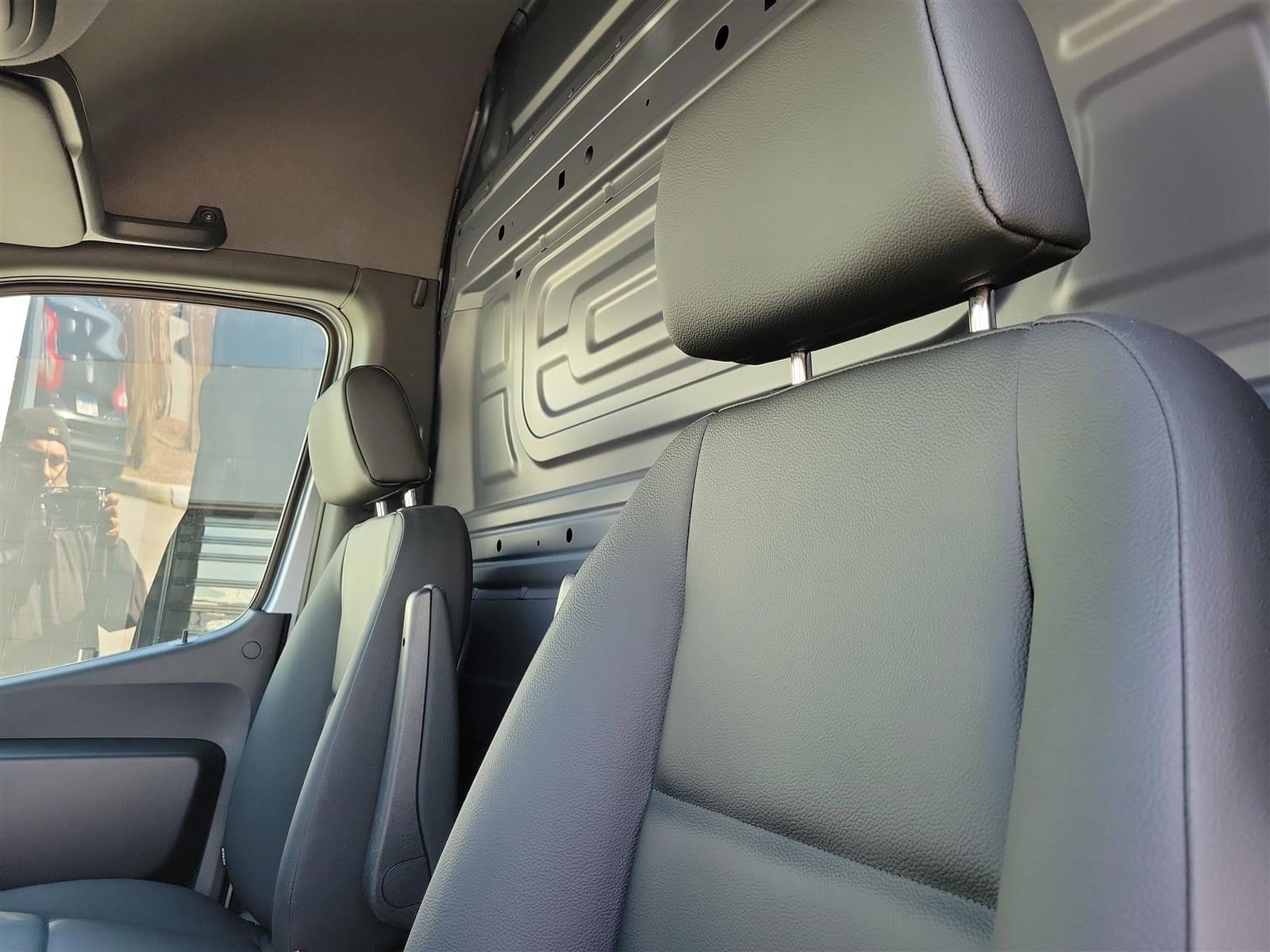 2025 MERCEDES-BENZ SPRINTER - Image 16