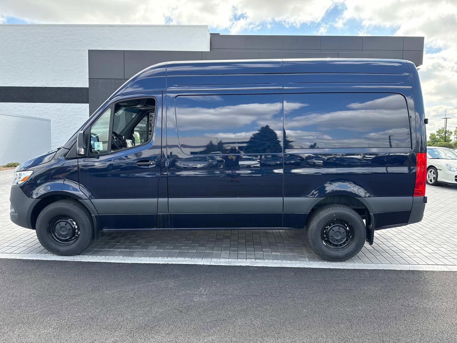 2025 MERCEDES-BENZ SPRINTER - Image 12