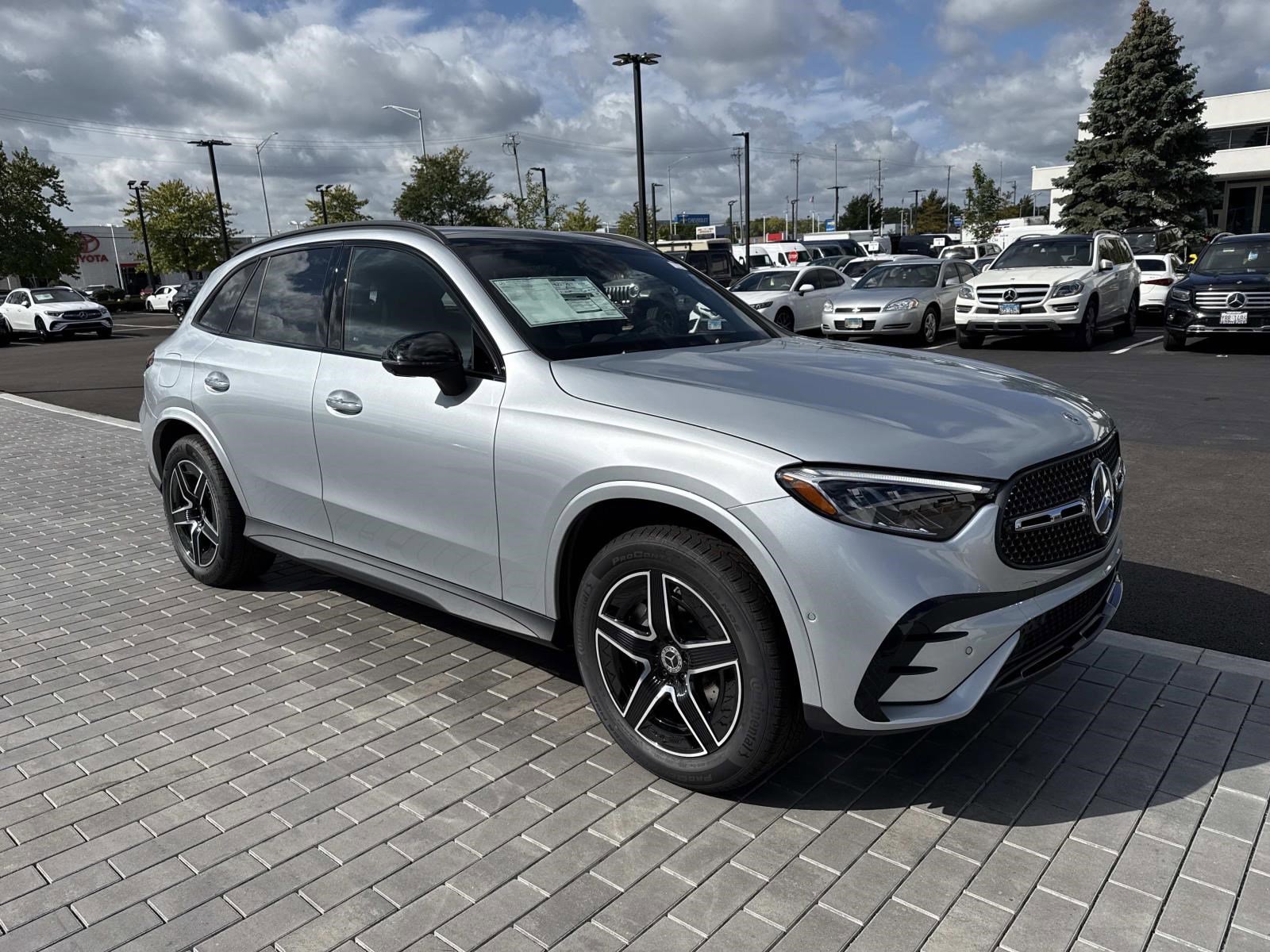 2026 Mercedes Benz GLC 350e 4MATIC photo 3