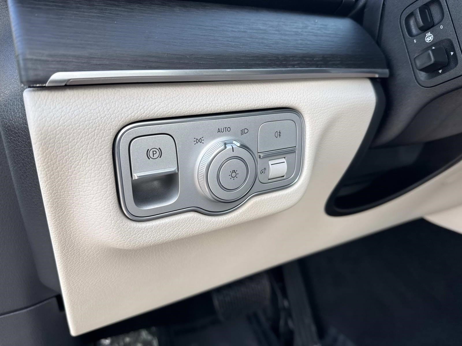 2026 MERCEDES-BENZ GLE-CLASS - Image 32