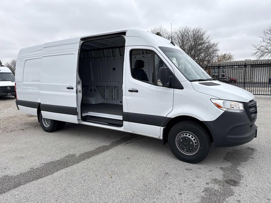 New 2025 Mercedes-Benz Sprinter 3500XD High Roof 4-Cyl Diesel HO Van Extended Cargo Van