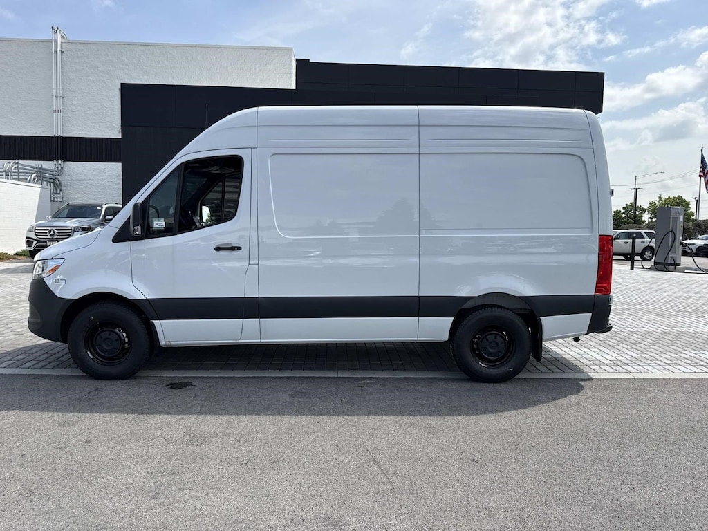 New 2026 Mercedes-Benz Sprinter 2500 Standard Roof 4-Cyl Diesel Van Cargo Van