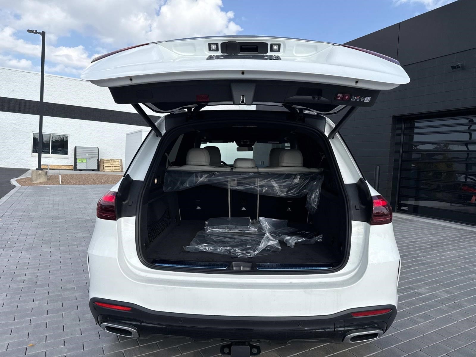 2026 MERCEDES-BENZ GLE-CLASS - Image 13