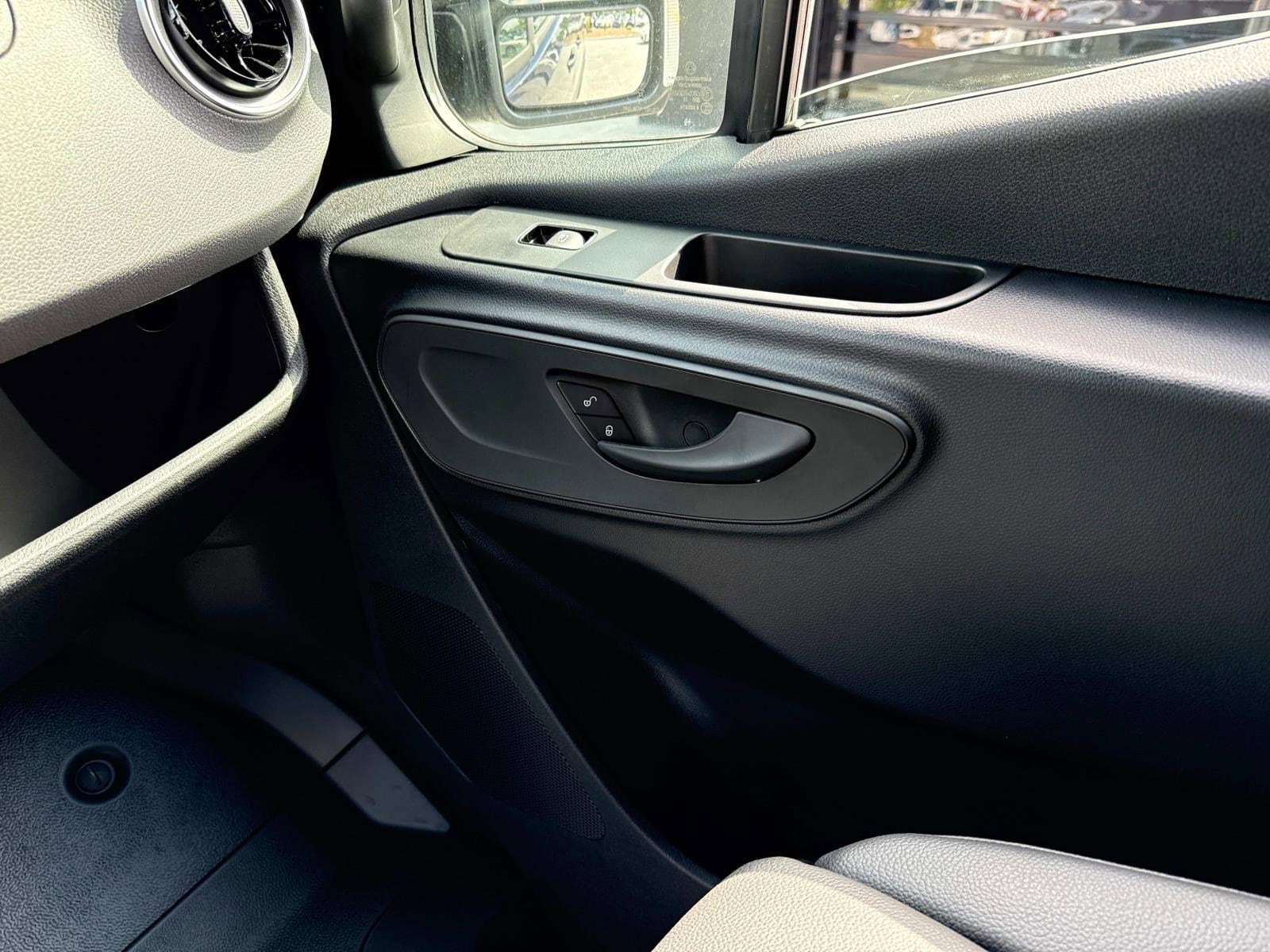 2025 MERCEDES-BENZ SPRINTER - Image 27