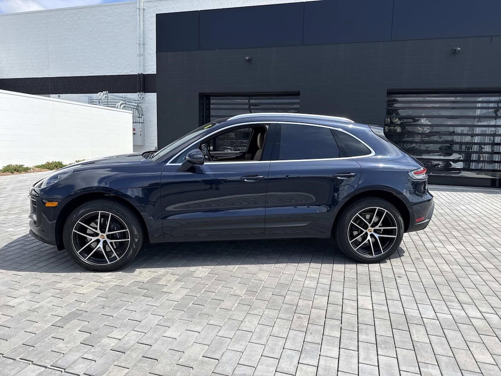 Used 2023 Porsche Macan T SUV