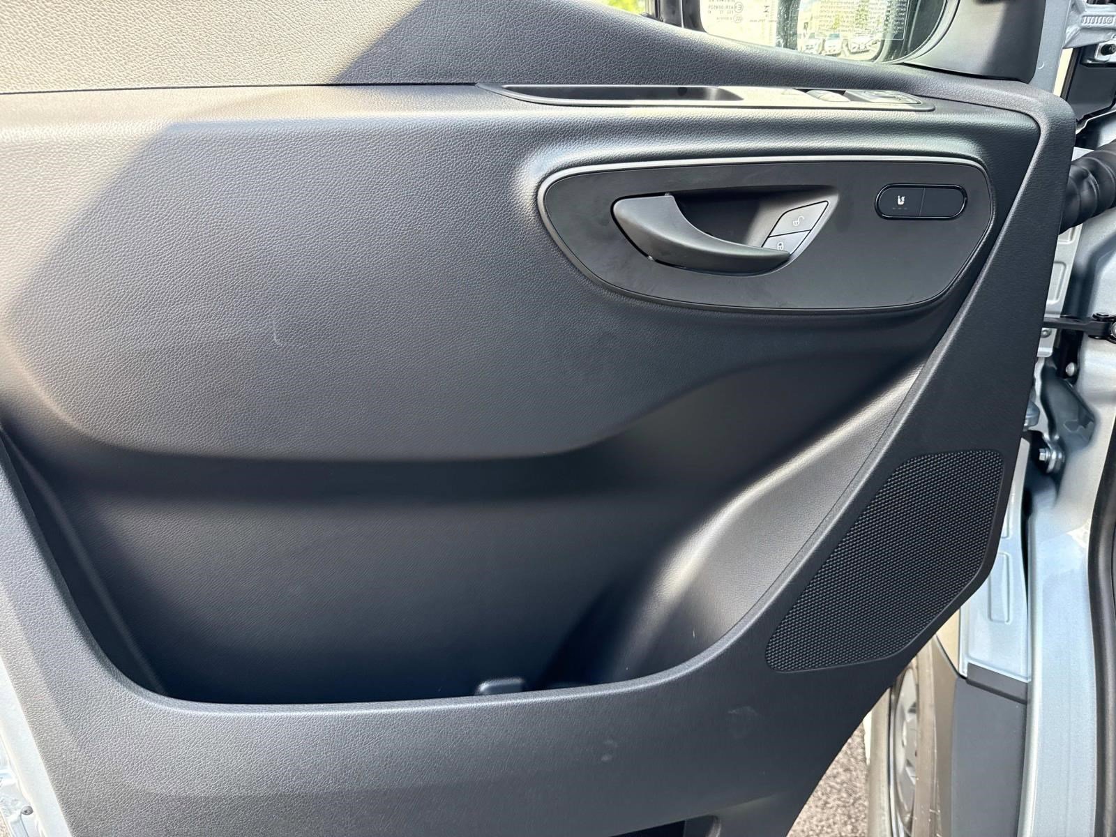 2025 MERCEDES-BENZ SPRINTER - Image 16