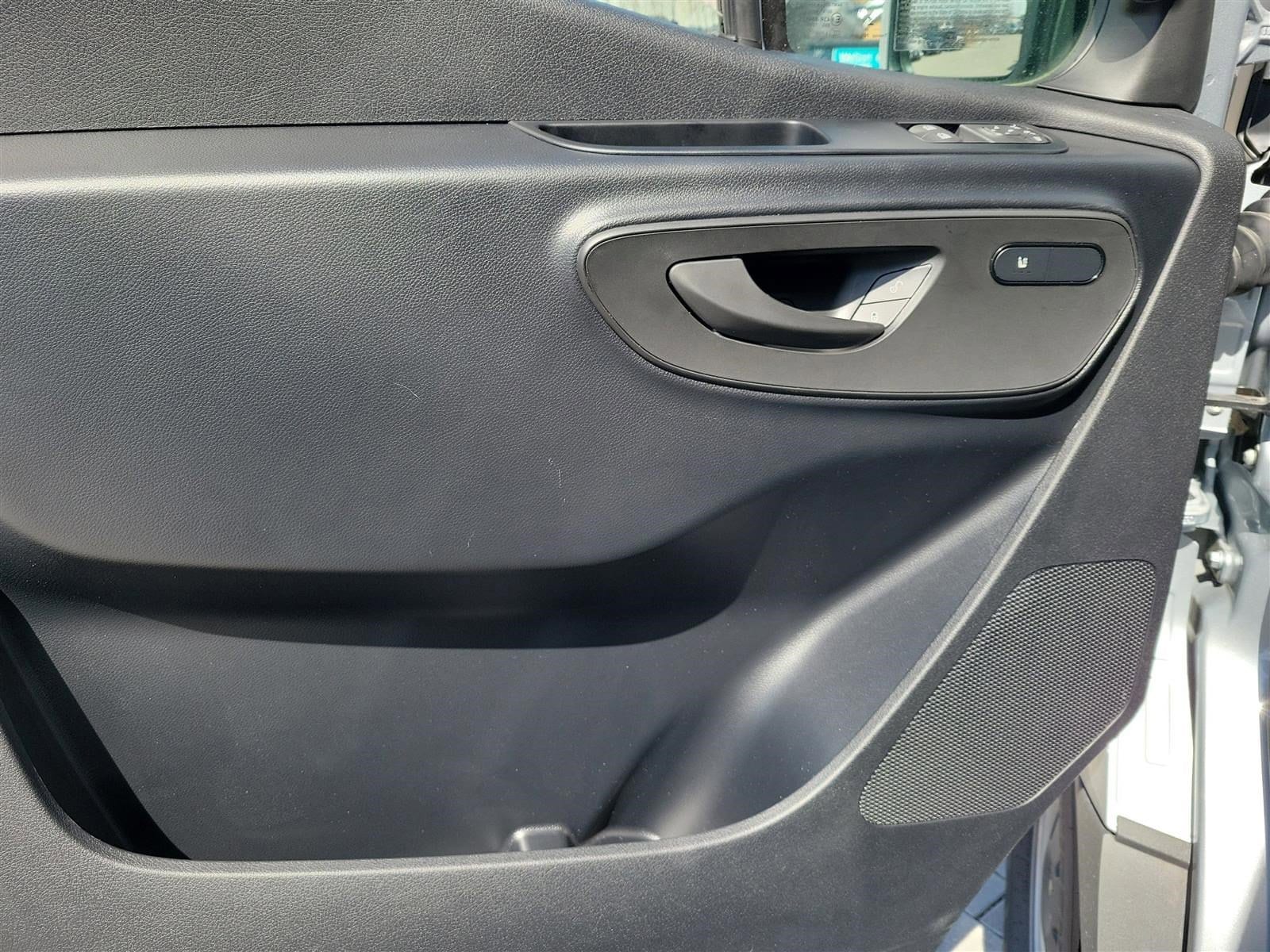 2025 MERCEDES-BENZ SPRINTER - Image 11
