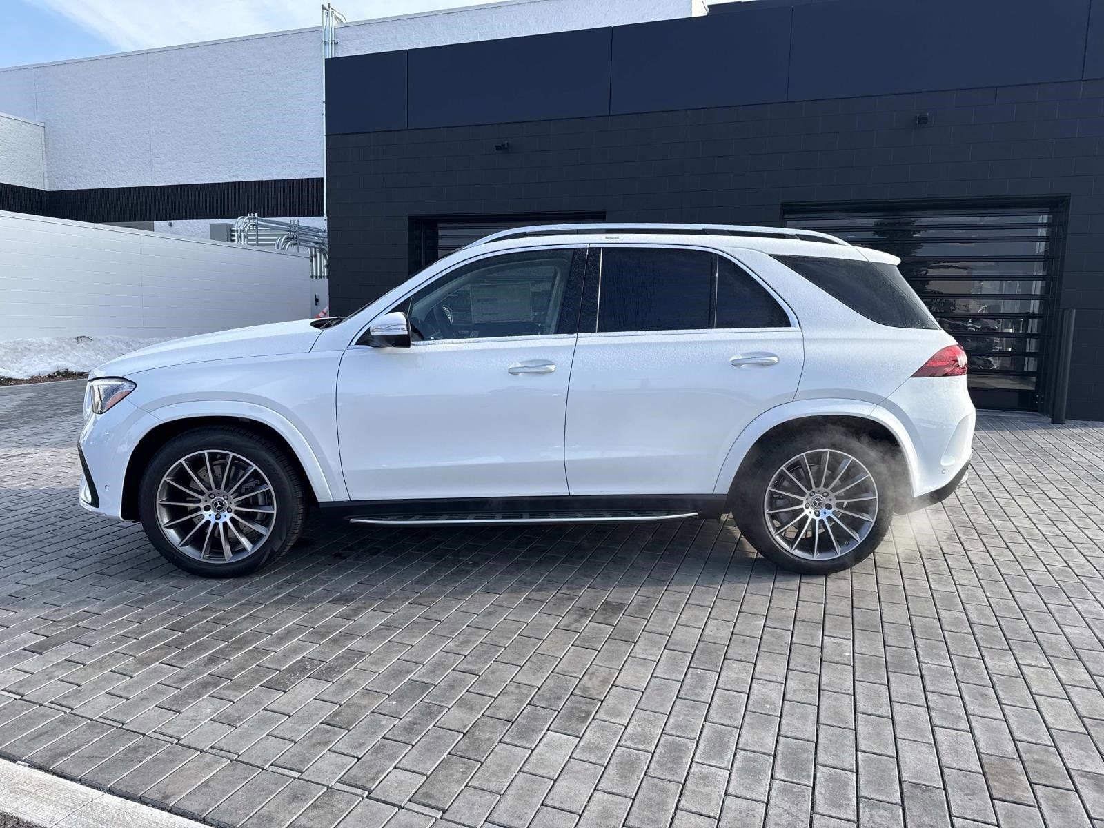 2026 MERCEDES-BENZ GLE-CLASS - Image 2