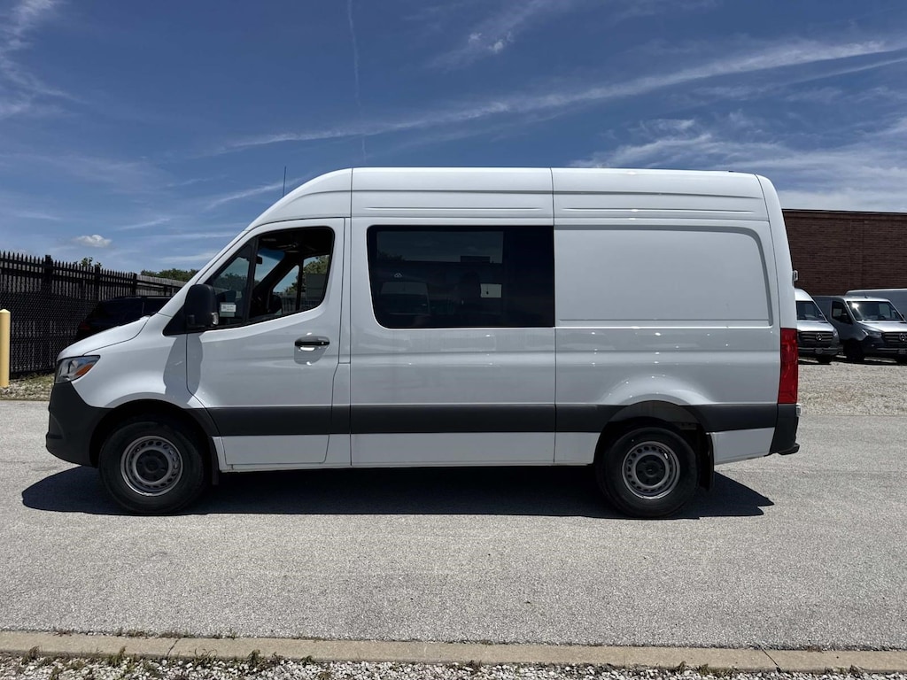 New 2026 Mercedes-Benz Sprinter 2500 Standard Roof 4-Cyl Diesel Van Crew Van