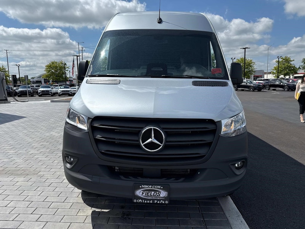 New 2025 Mercedes-Benz Sprinter 2500 Standard Roof 4-Cyl Diesel Van Cargo Van