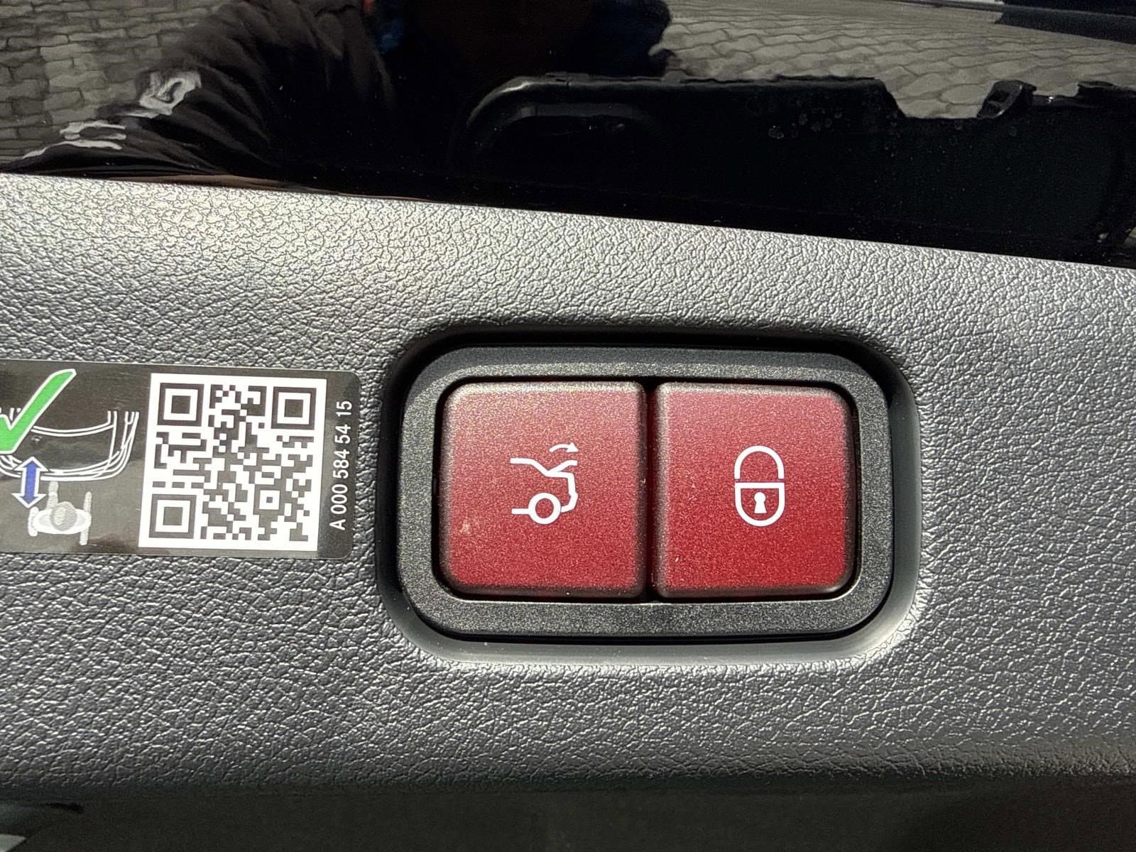 2026 MERCEDES-BENZ E-CLASS - Image 10