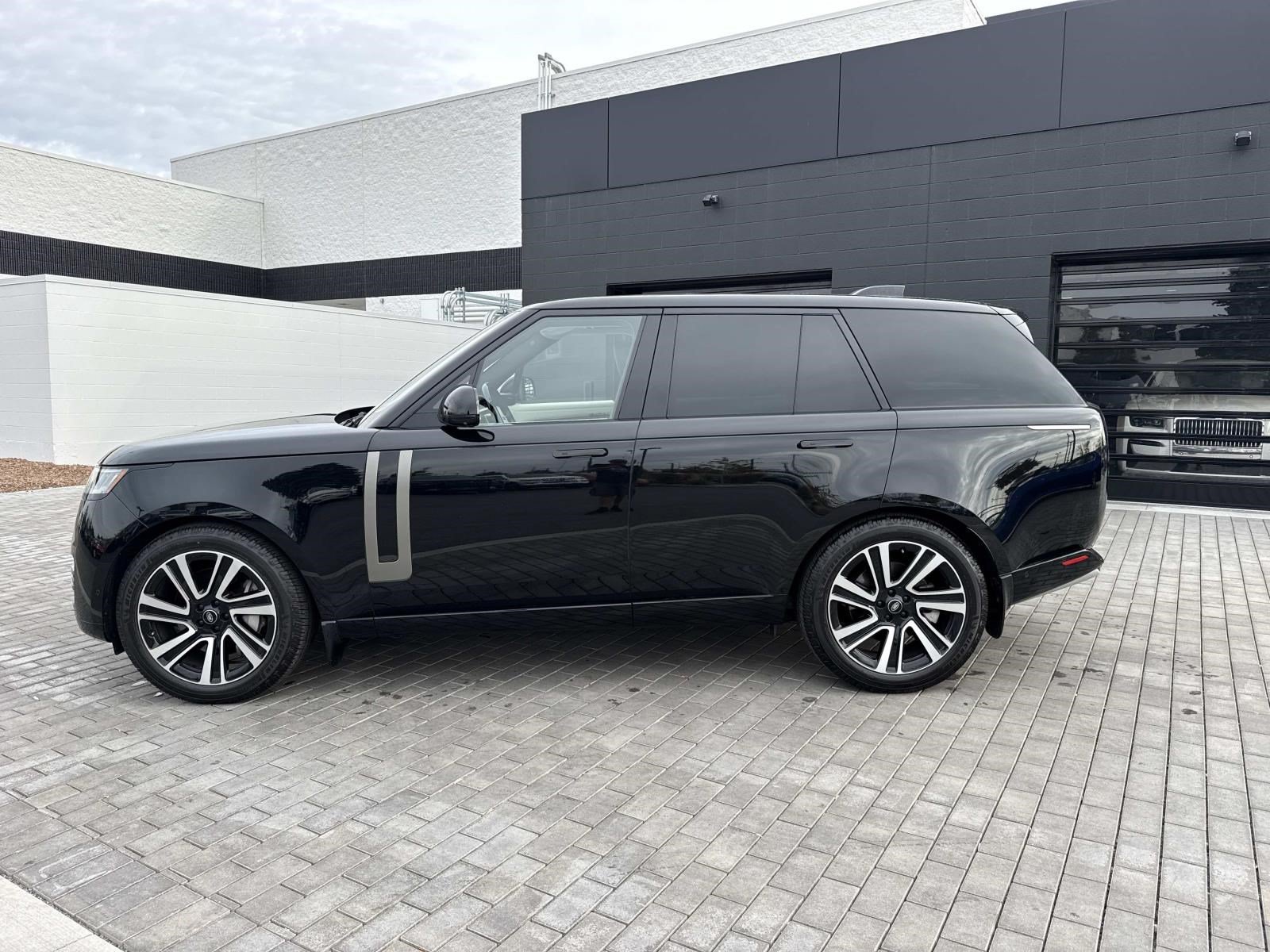 Used 2023 Land Rover Range Rover P530 SE SUV