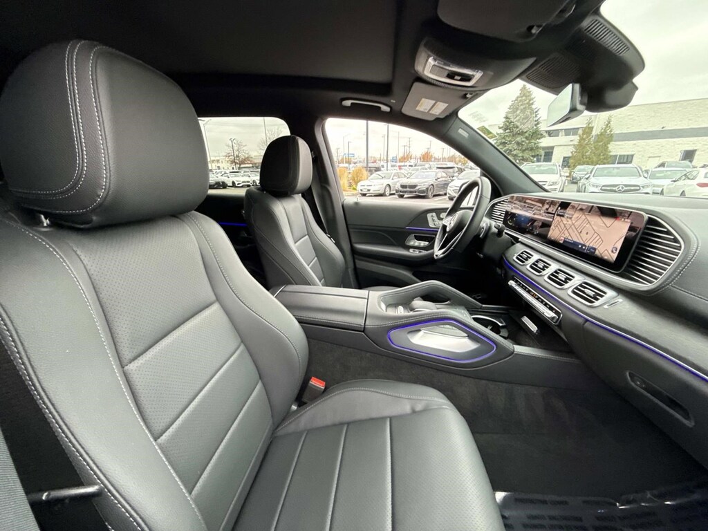 New 2025 Mercedes-Benz GLS 4MATIC SUV