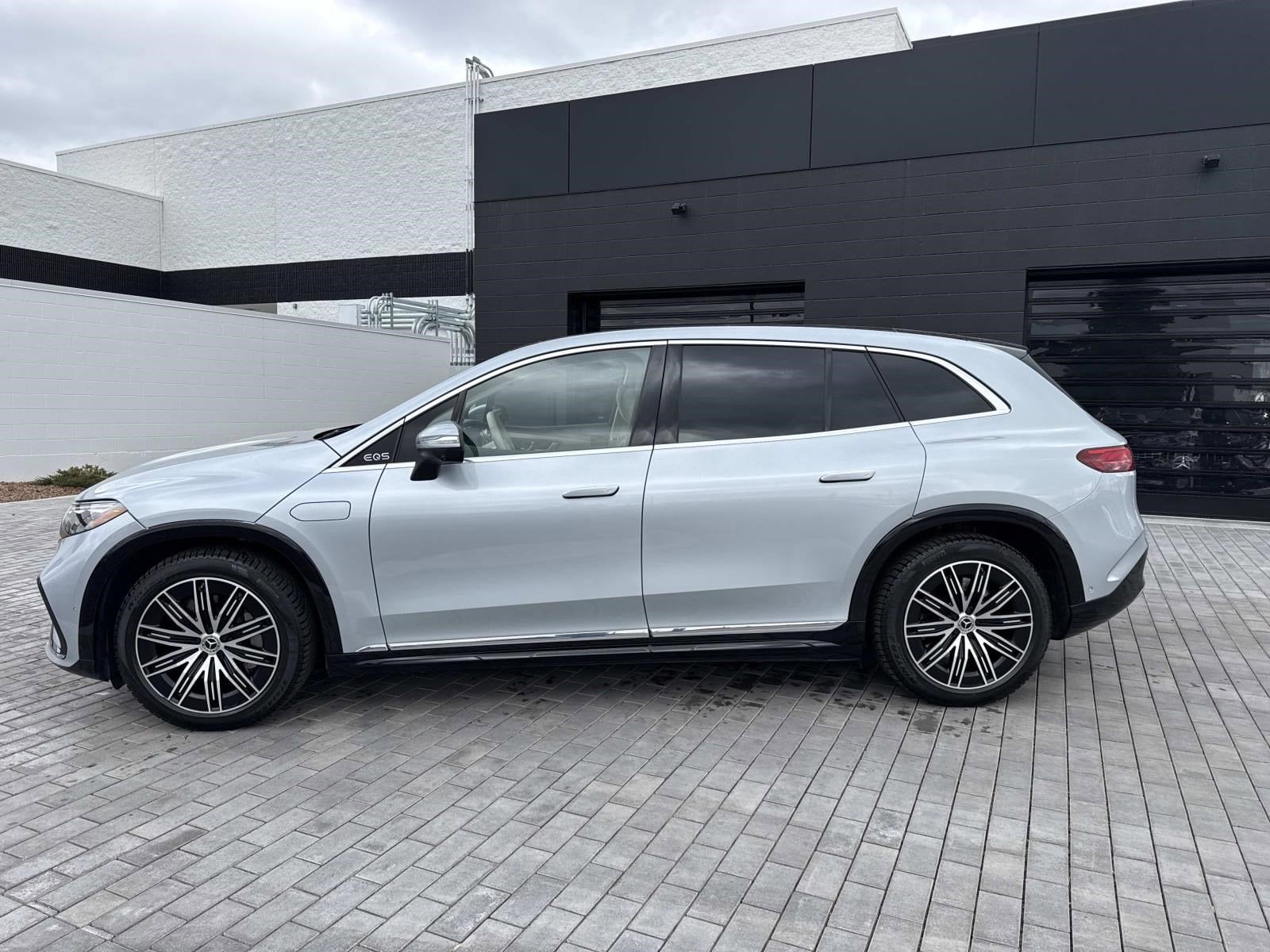 Used 2023 Mercedes-Benz EQS SUV Base with VIN 4JGDM4EB9PA009934 for sale in Orland Park, IL